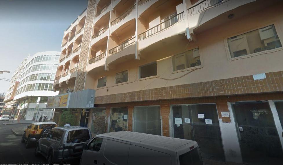 Deira Partition Room Dubai Exterior photo
